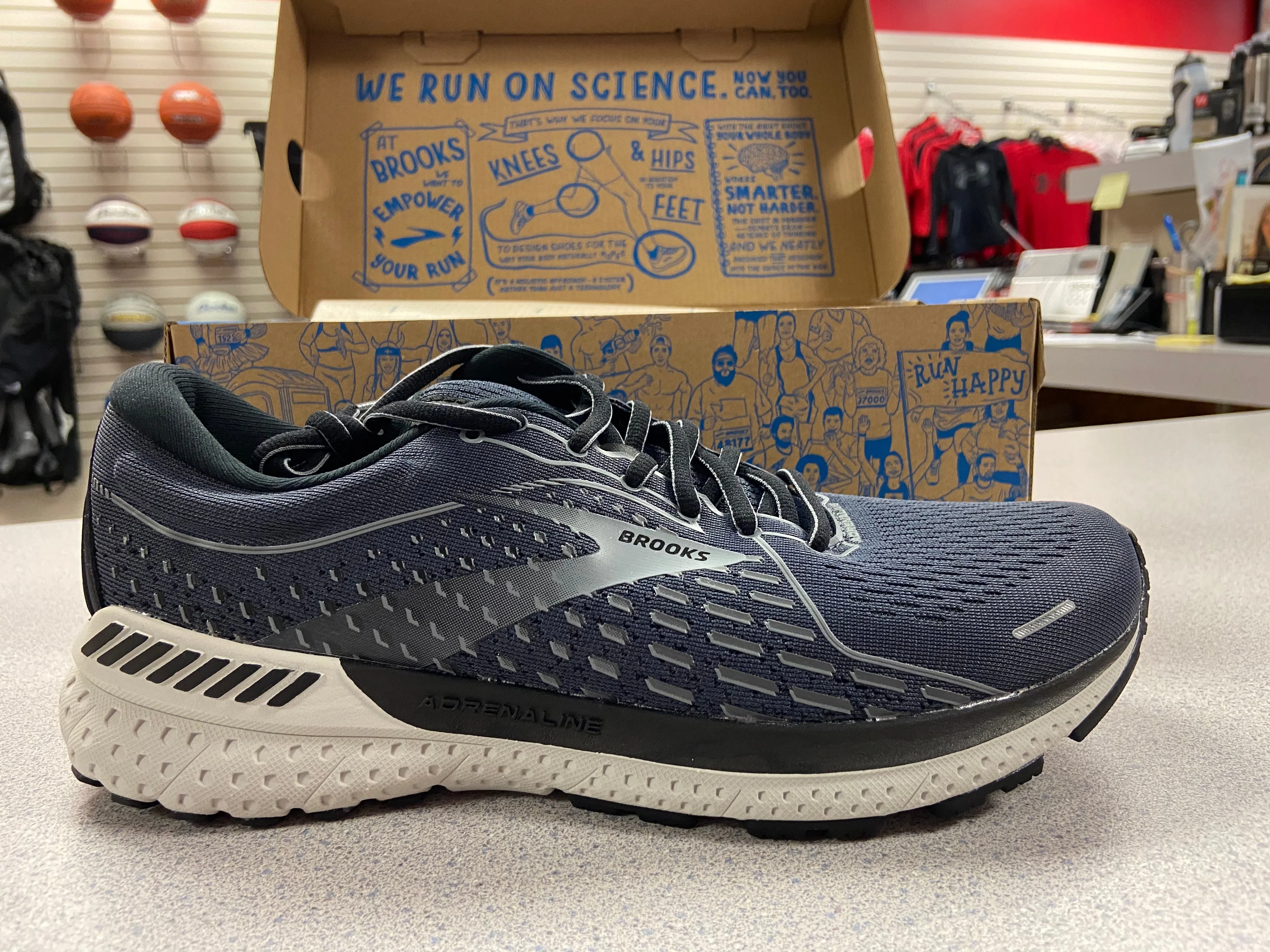 Brooks Adrenaline GTS 21