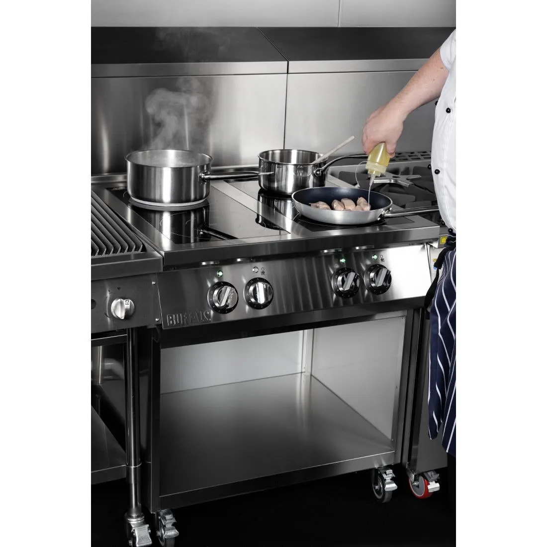 CU488 Buffalo Freestanding 4 Zone Induction Hob