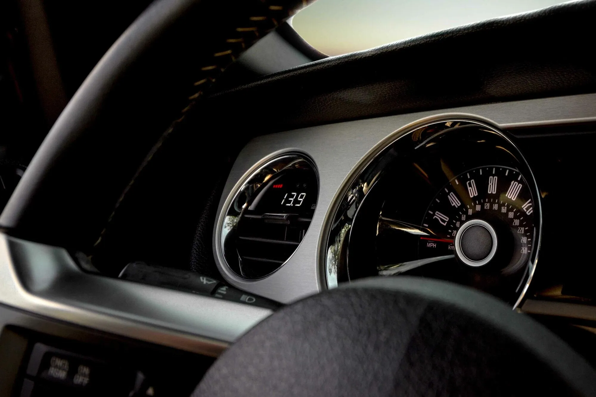 P3 Analog Gauge - Ford Mustang Gen5 (2010-2014)