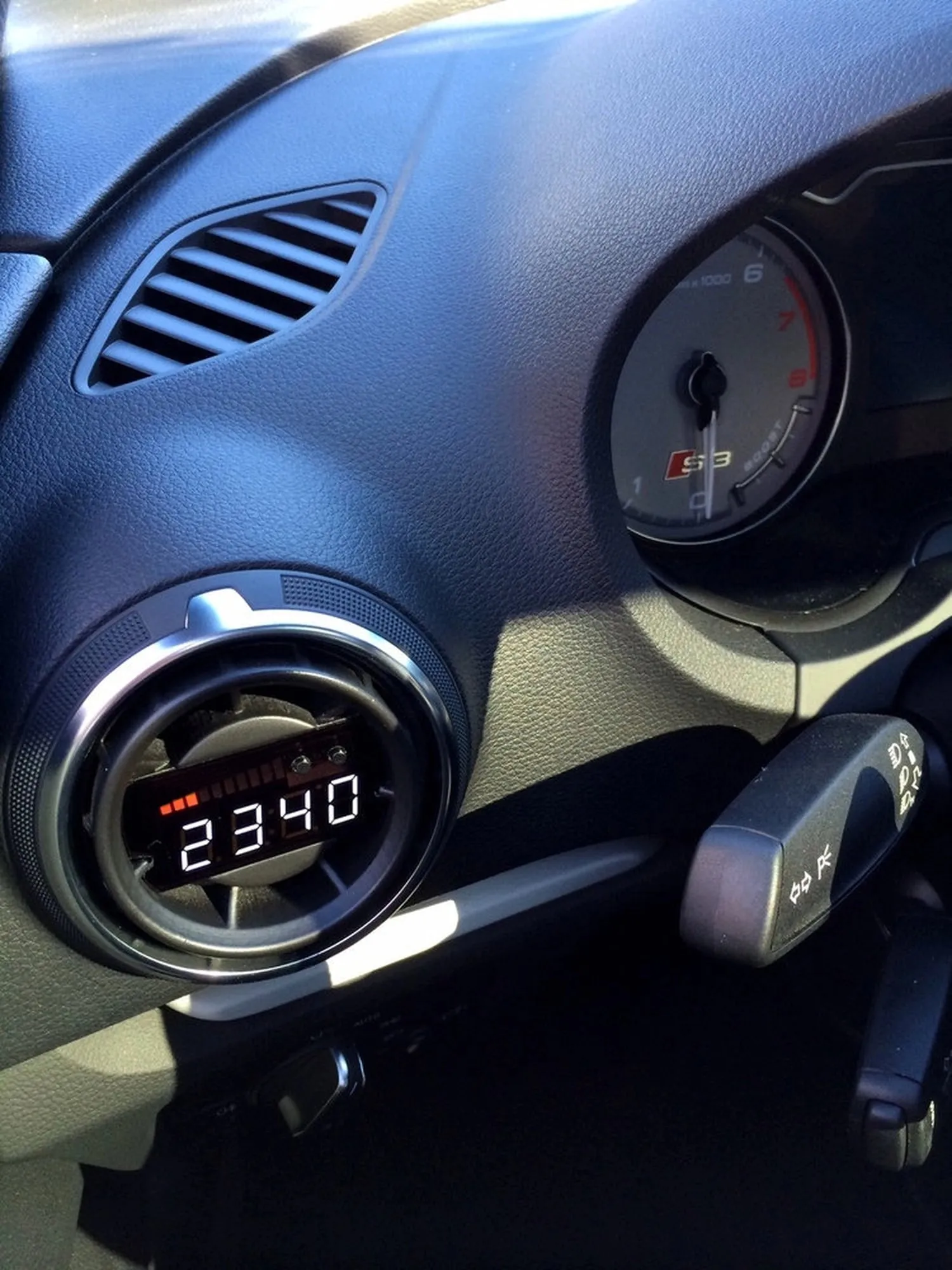 P3 V3 OBD2 -Audi 8V Gauge (2012 )